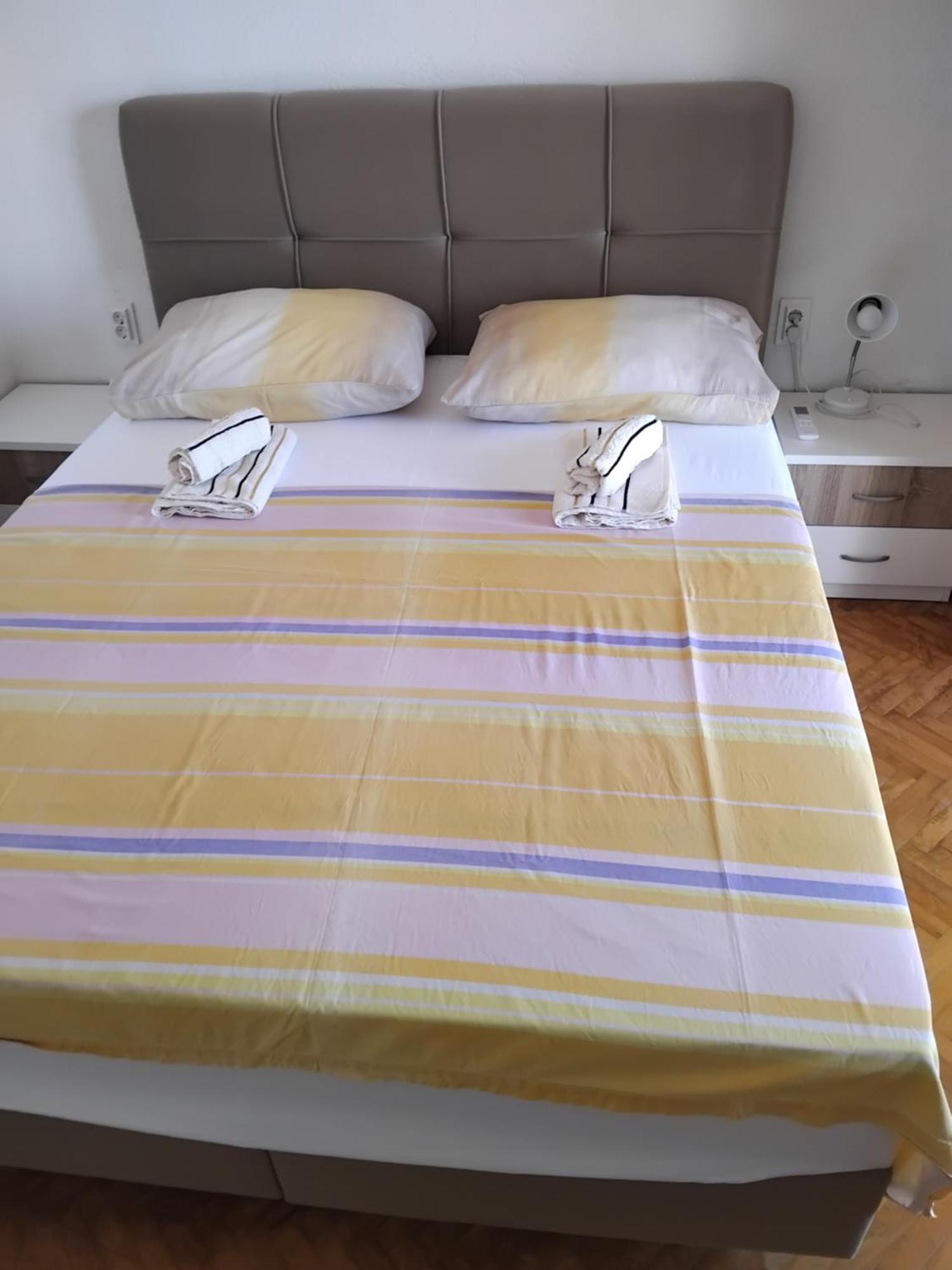 Rooms Anela With Large Common Tarrace And Beautiful Sea View ดูบรอฟนิก ภายนอก รูปภาพ