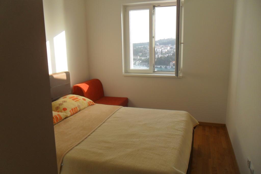 Rooms Anela With Large Common Tarrace And Beautiful Sea View ดูบรอฟนิก ห้อง รูปภาพ
